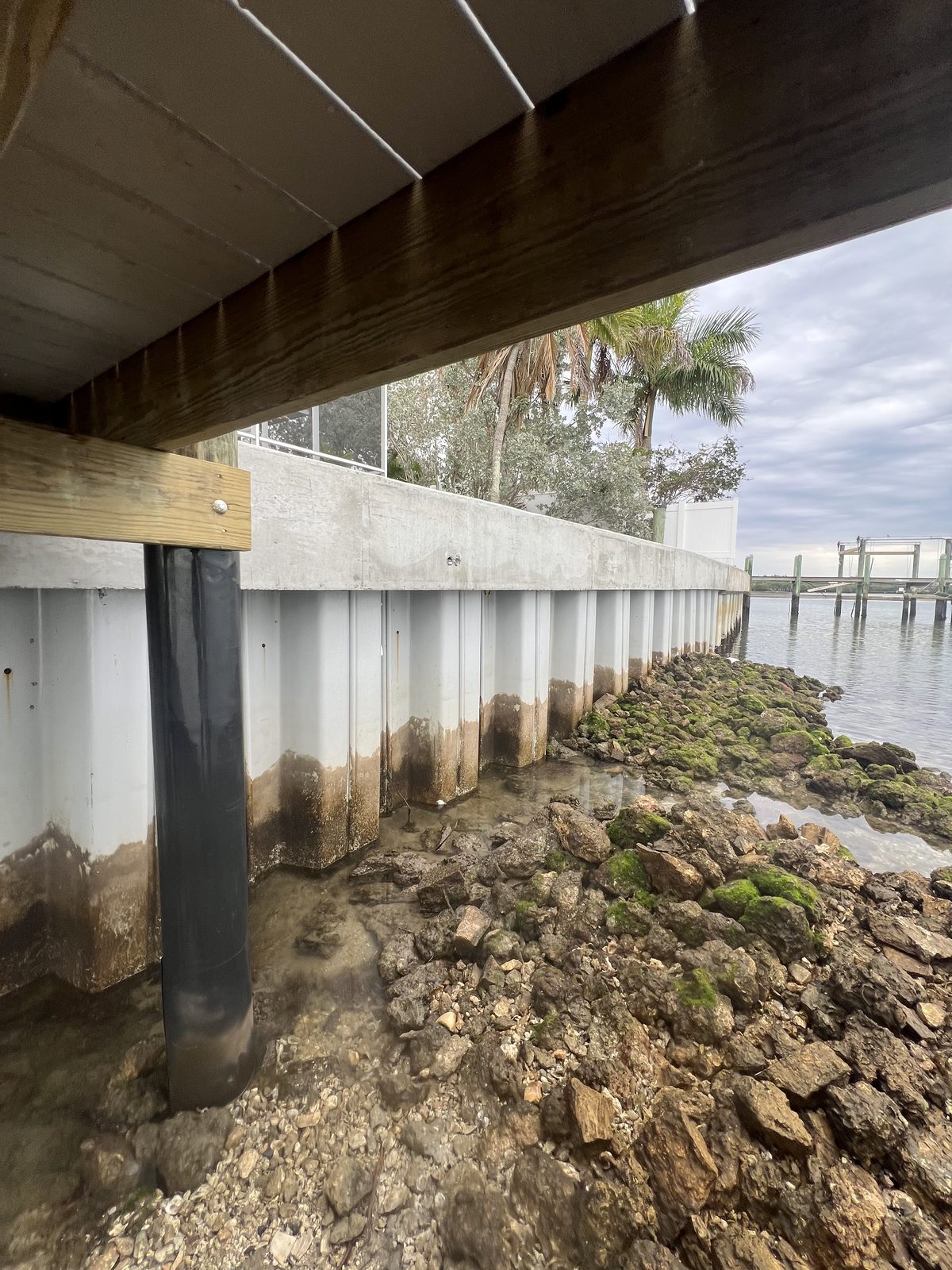 How to Maintain a Florida Seawall on the Gulf Coast